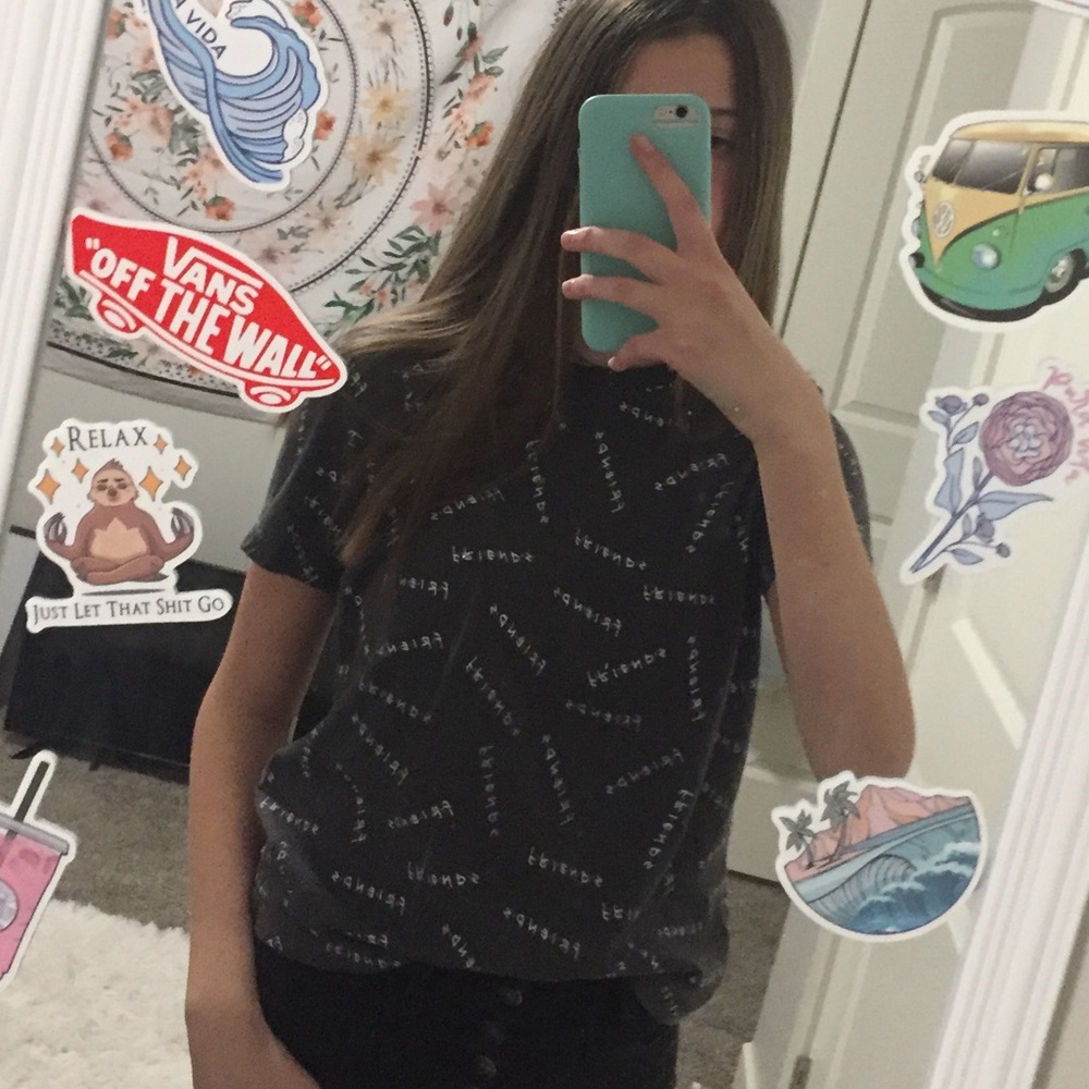 Super cute friends shirt